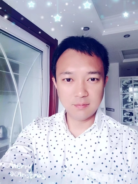 真诚小哥的第一张照片--宜昌中老年相亲网