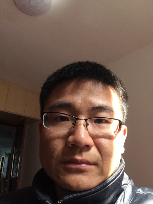 余浩浩的第一张照片--宜昌中老年相亲网